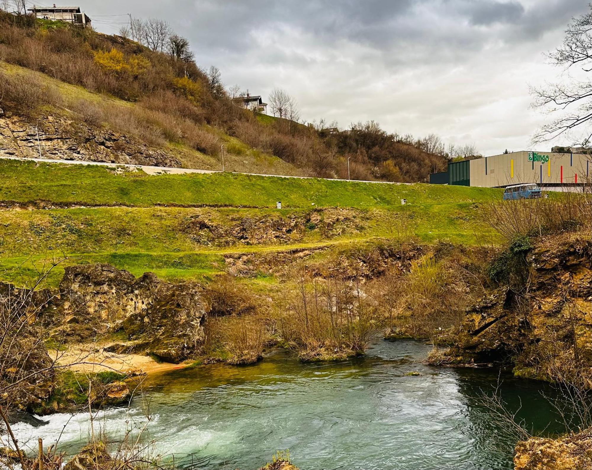 Apart Cobras Jajce Exterior photo